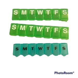 Pill Organizers Vitamin Sorter Plastic Travel Green Weekly Morning Evening Meds